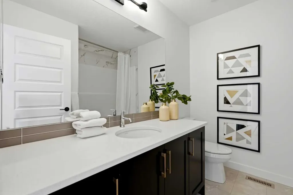 244 Homestead View NE Calgary AB T3J 5T8