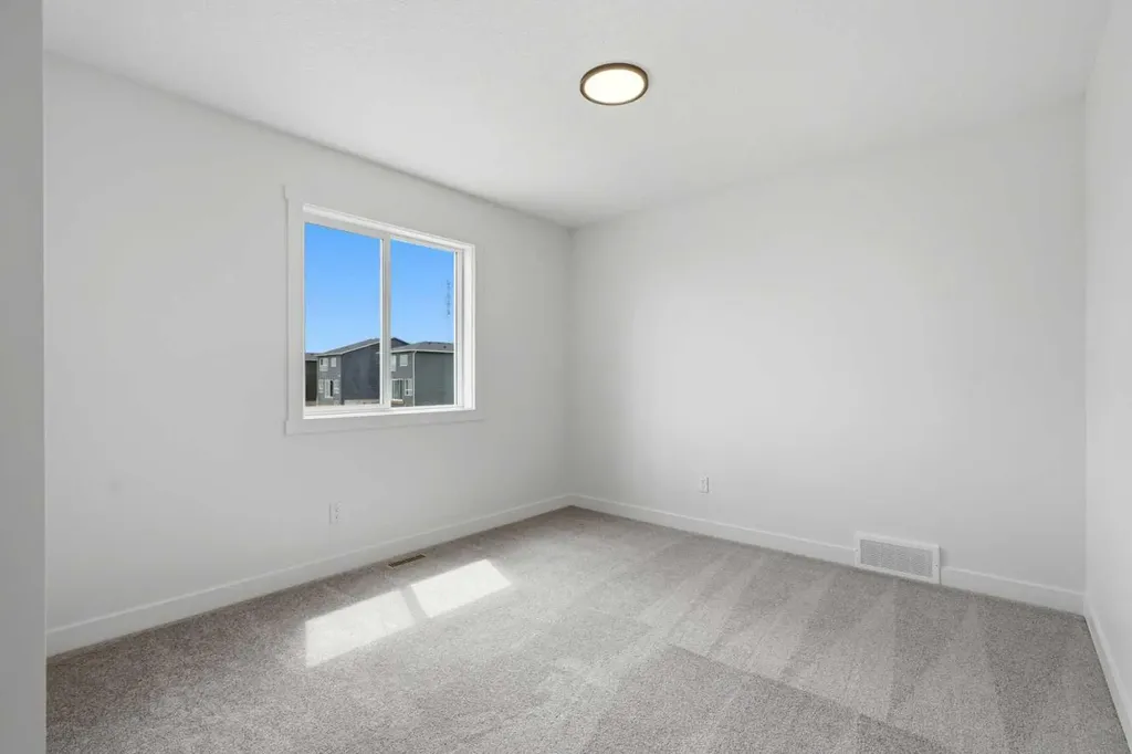 244 Homestead View NE Calgary AB T3J 5T8
