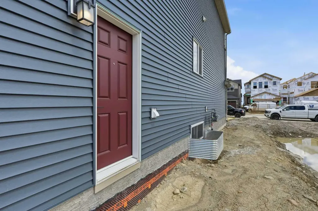 244 Homestead View NE Calgary AB T3J 5T8