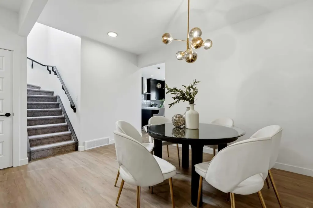 244 Homestead View NE Calgary AB T3J 5T8