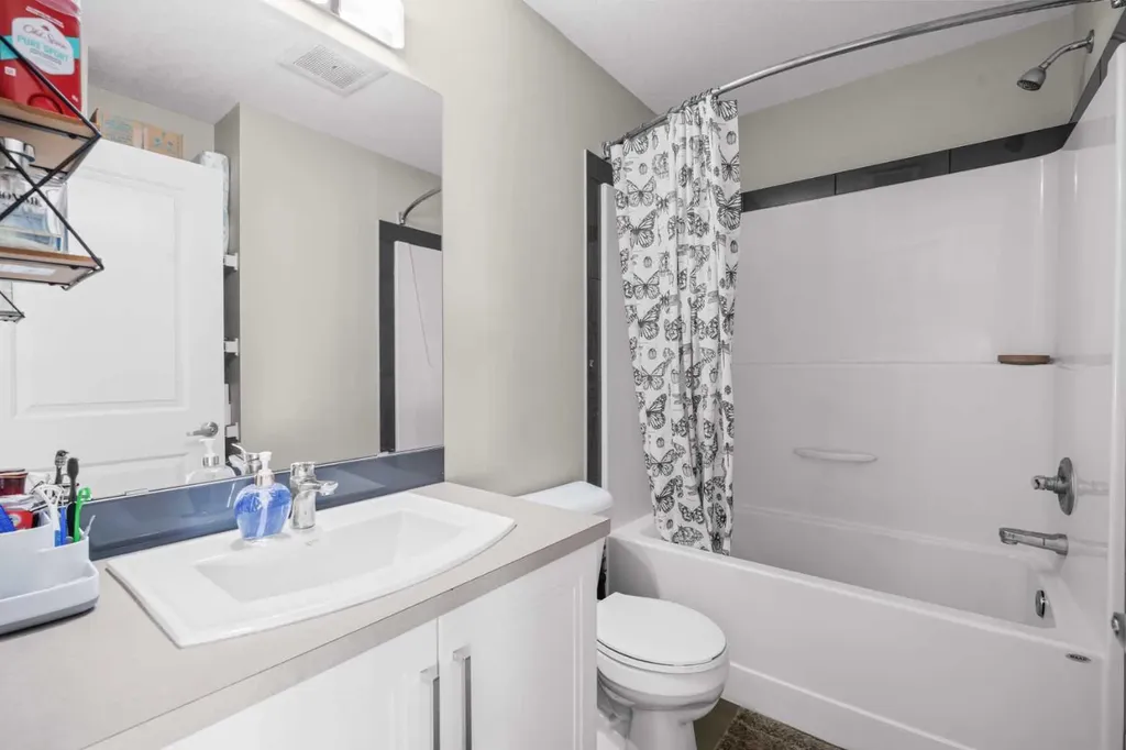 98 Copperstone Villas Calgary AB T2Z 5E3