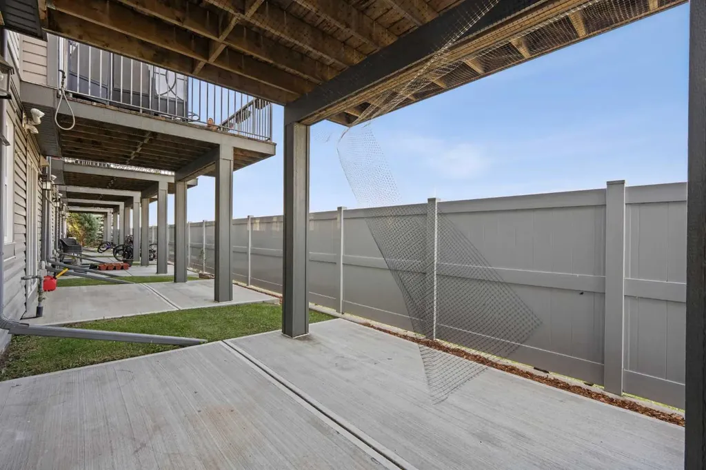 98 Copperstone Villas Calgary AB T2Z 5E3
