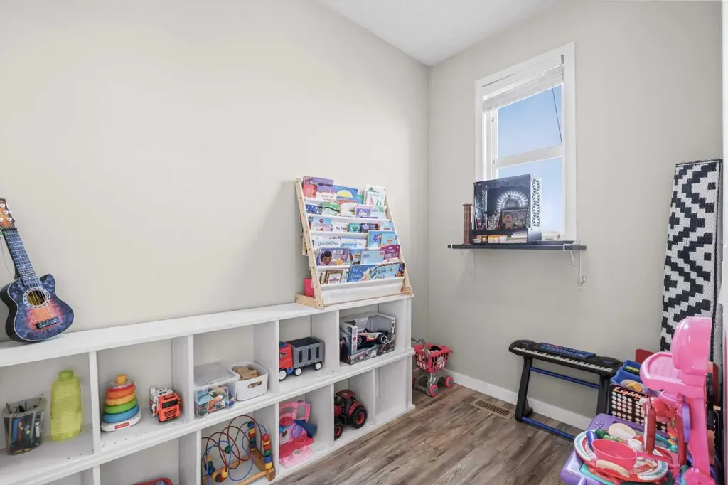 98 Copperstone Villas Calgary AB T2Z 5E3