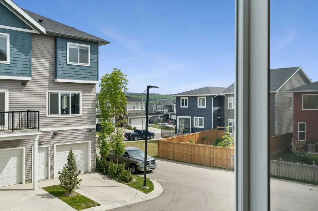 24 Rivercrest Drive Cochrane AB T4C 2C8