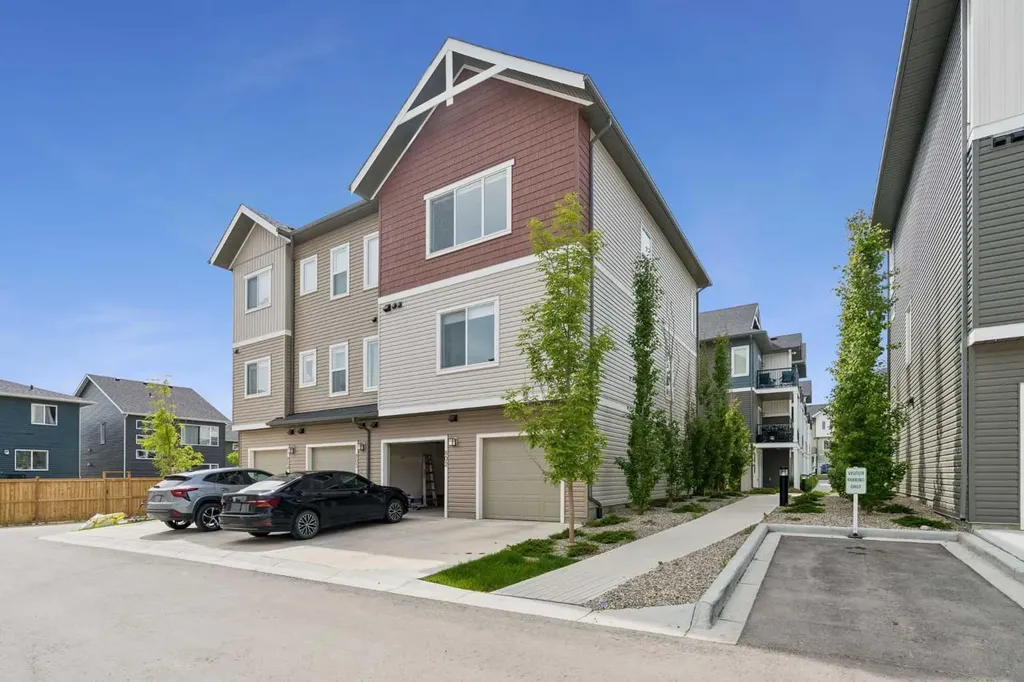 24 Rivercrest Drive Cochrane AB T4C 2C8