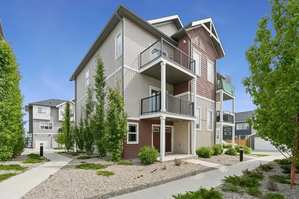 24 Rivercrest Drive Cochrane AB T4C 2C8