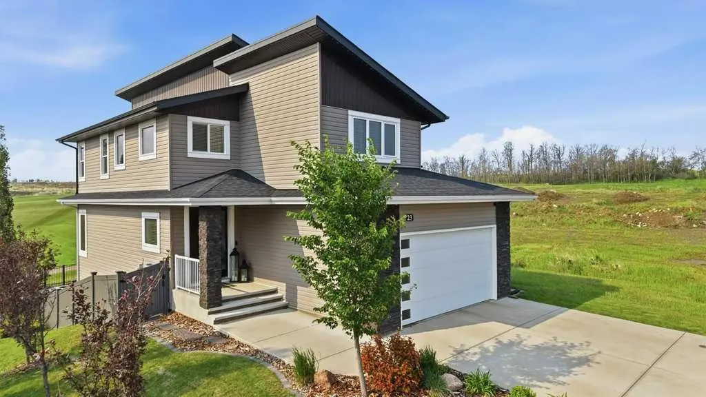 23 Vanveller Way Sylvan Lake AB T4S 0M4