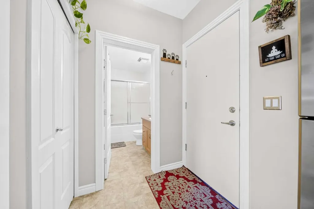 3111 34 Avenue NW Calgary AB T2L 0Y2
