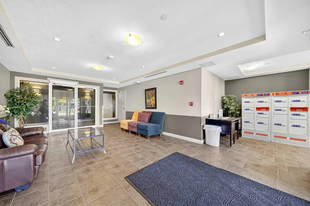 3111 34 Avenue NW Calgary AB T2L 0Y2