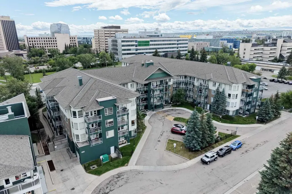 3111 34 Avenue NW Calgary AB T2L 0Y2