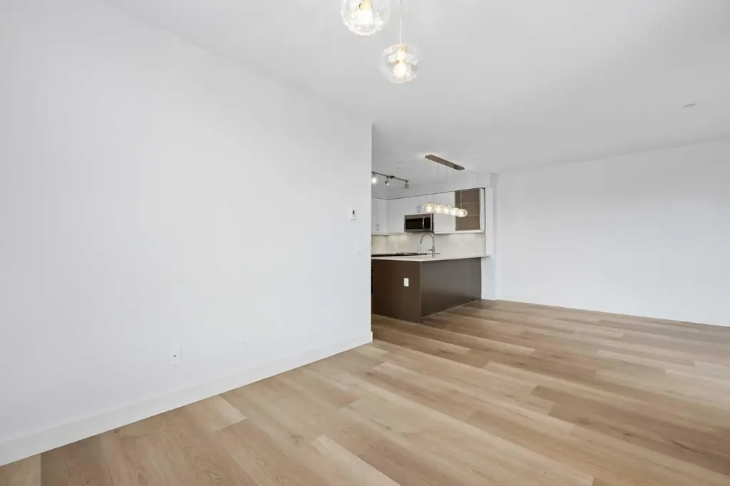 805 4 Street NE Calgary AB T2E 3S9