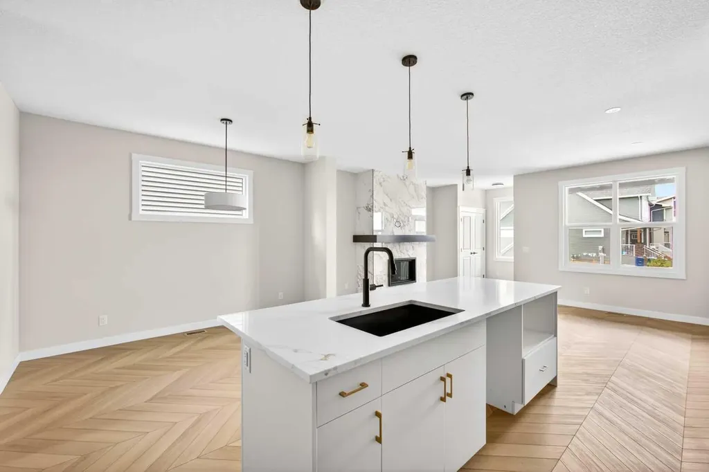 3130 Chinook Winds Drive SW Airdrie AB T4B 5P7