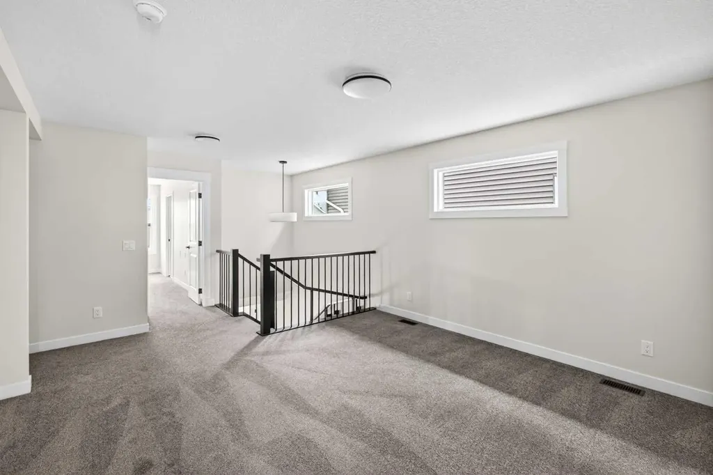 3130 Chinook Winds Drive SW Airdrie AB T4B 5P7