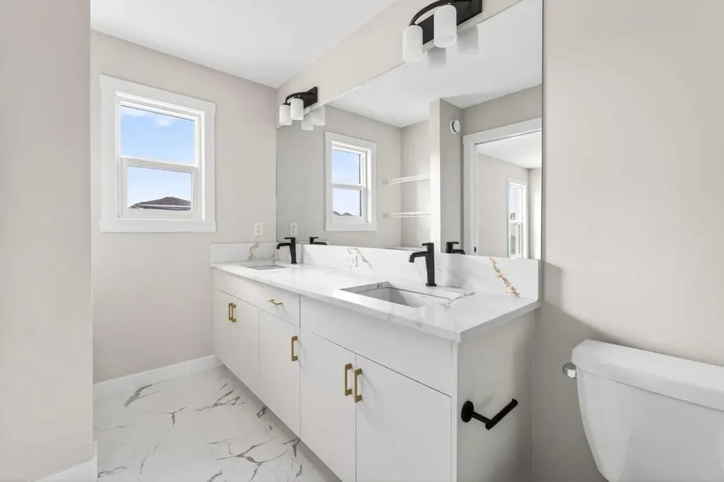 3130 Chinook Winds Drive SW Airdrie AB T4B 5P7