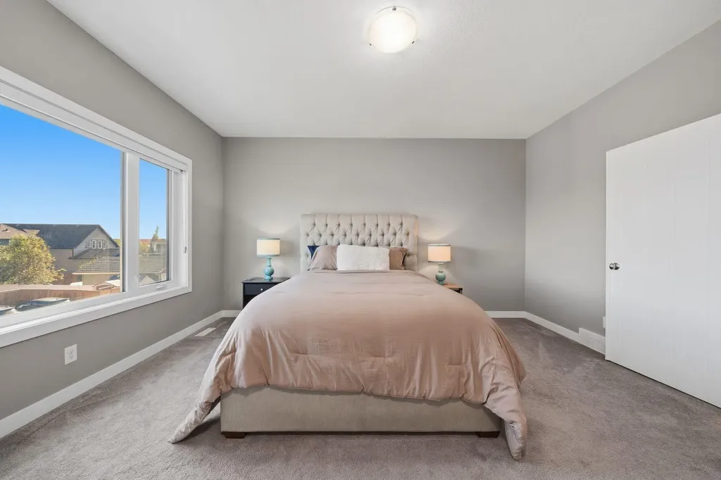 2632 Ravenslea Gardens SE Airdrie AB T4A 0T2