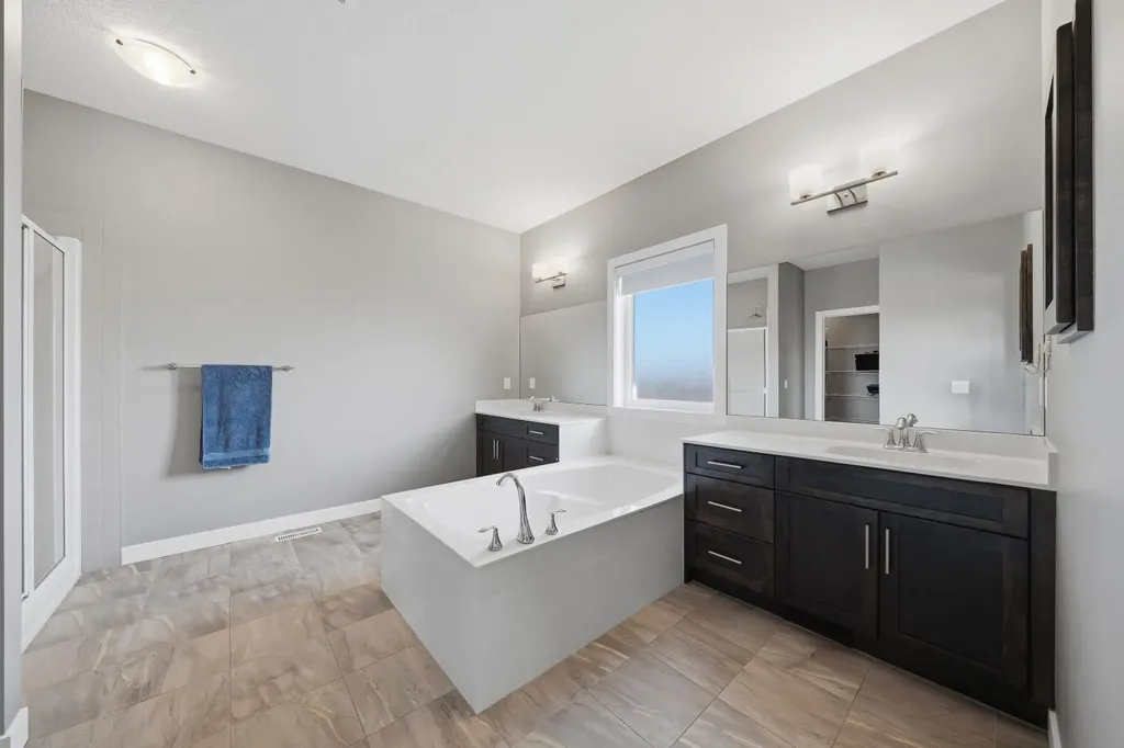 2632 Ravenslea Gardens SE Airdrie AB T4A 0T2