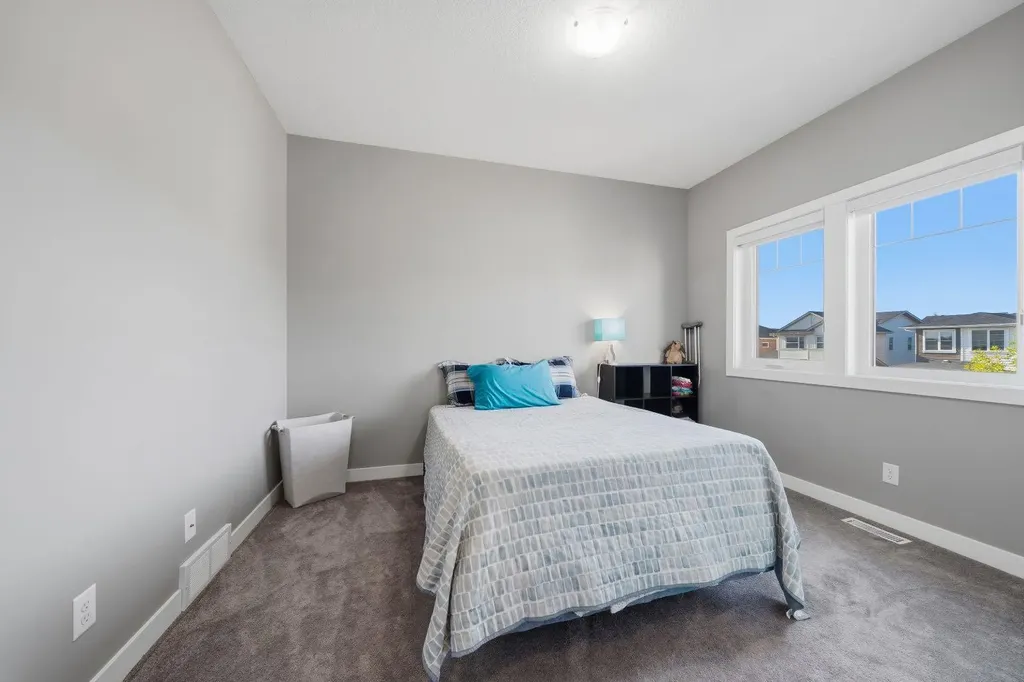 2632 Ravenslea Gardens SE Airdrie AB T4A 0T2