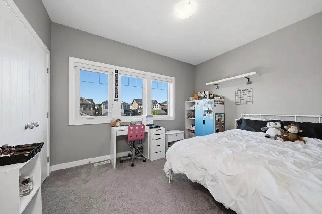 2632 Ravenslea Gardens SE Airdrie AB T4A 0T2
