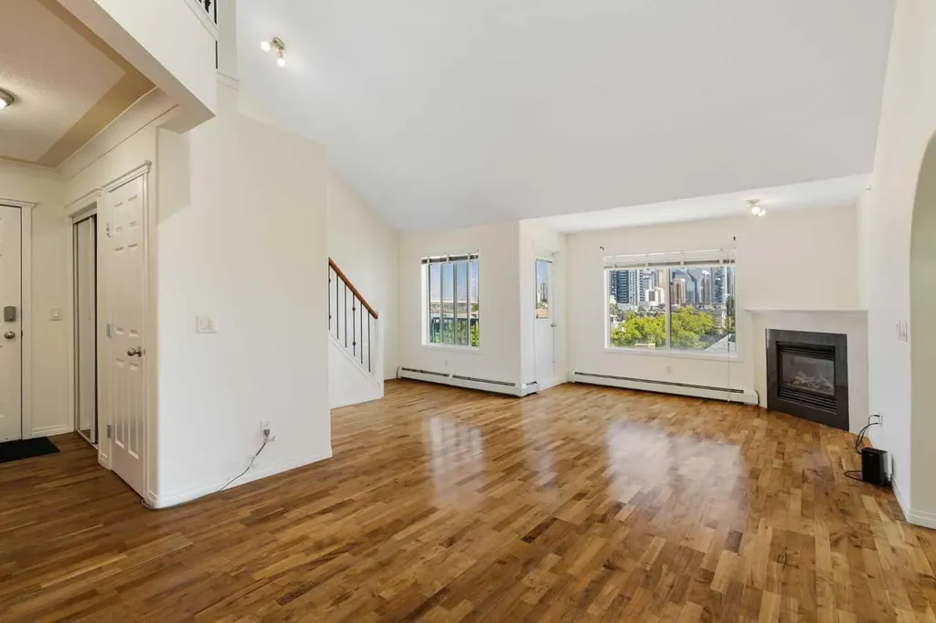 1110 17 Street SW Calgary AB T3C 0R4
