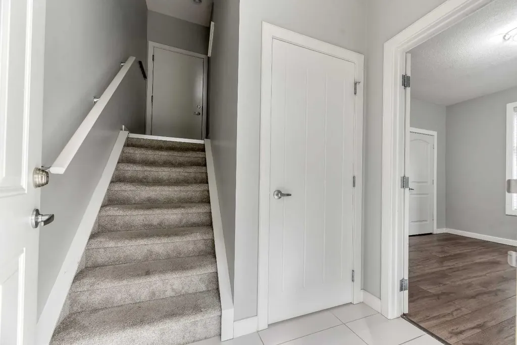 197 Silverado Plains Park SW Calgary AB T2X 1Y9