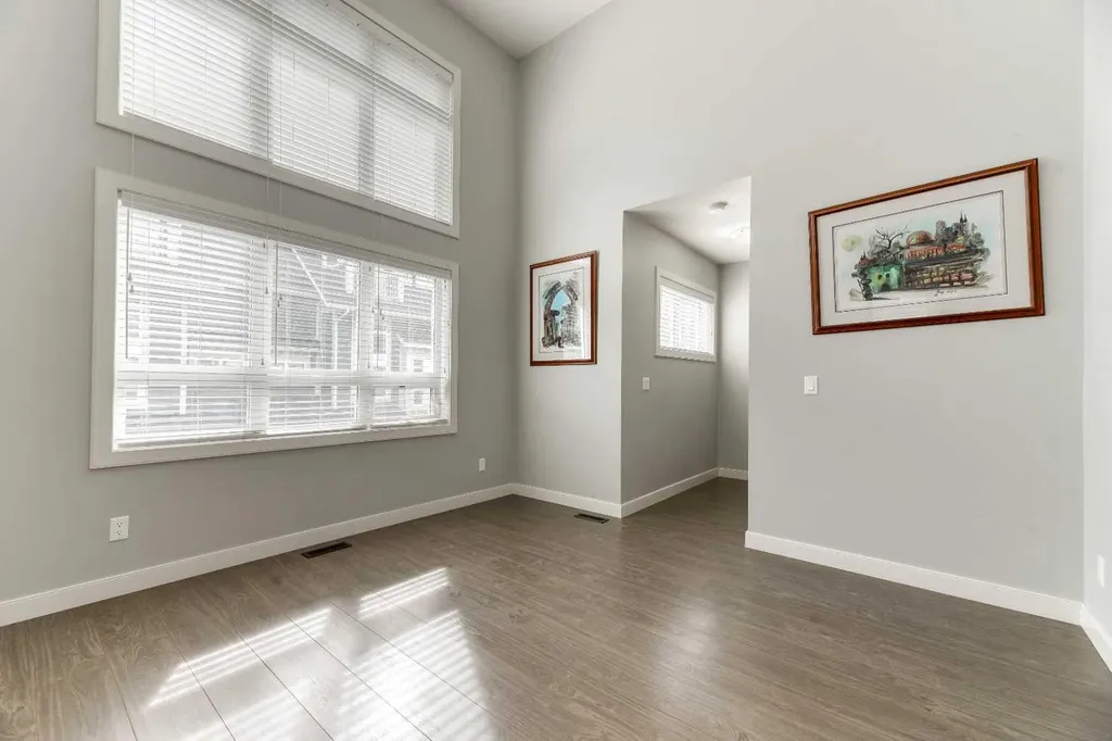 197 Silverado Plains Park SW Calgary AB T2X 1Y9