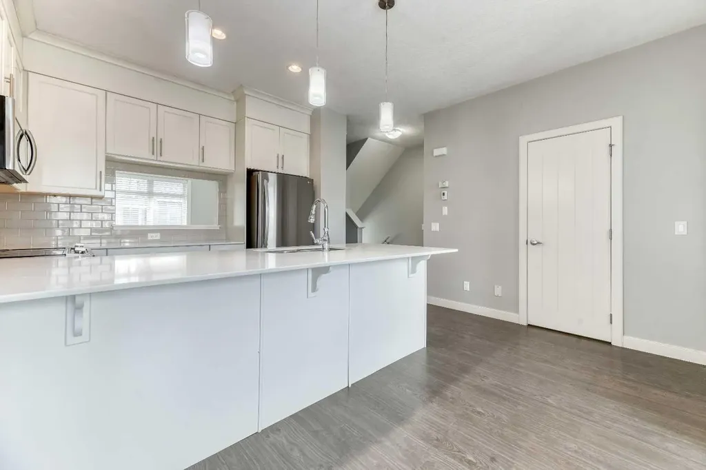 197 Silverado Plains Park SW Calgary AB T2X 1Y9