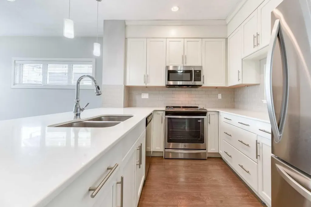 197 Silverado Plains Park SW Calgary AB T2X 1Y9