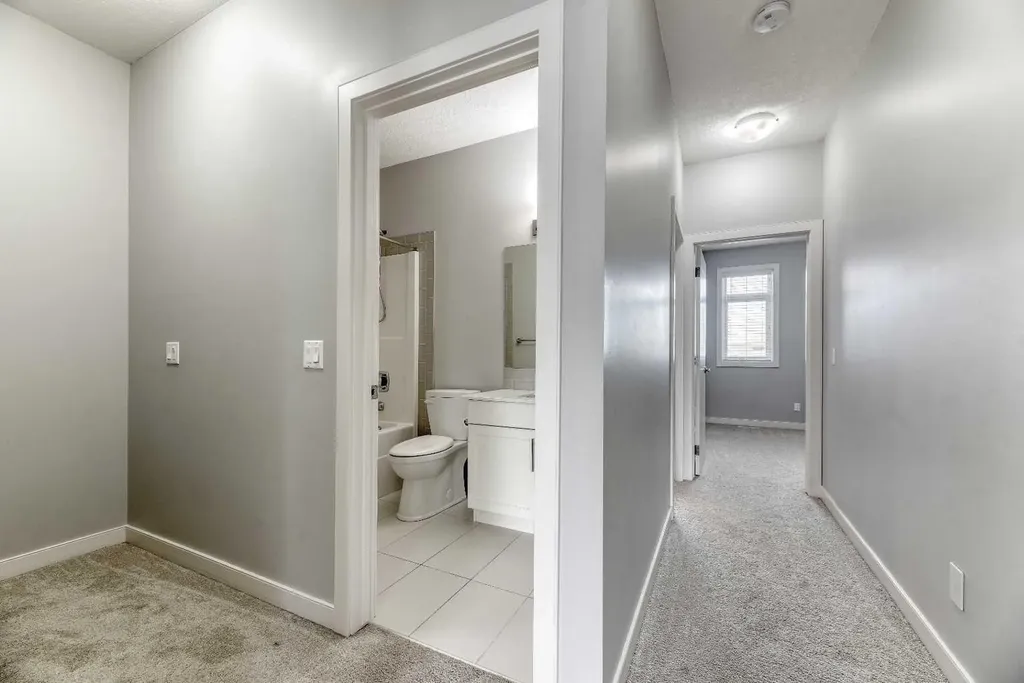 197 Silverado Plains Park SW Calgary AB T2X 1Y9