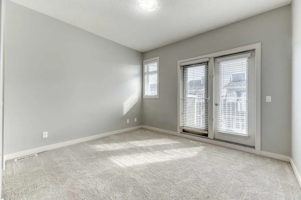 197 Silverado Plains Park SW Calgary AB T2X 1Y9