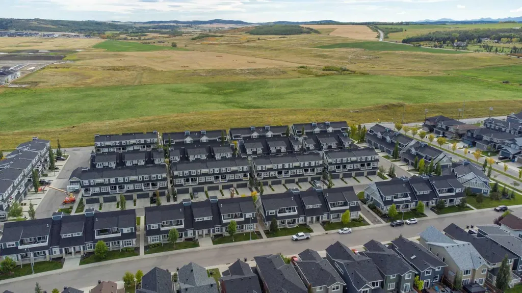 197 Silverado Plains Park SW Calgary AB T2X 1Y9