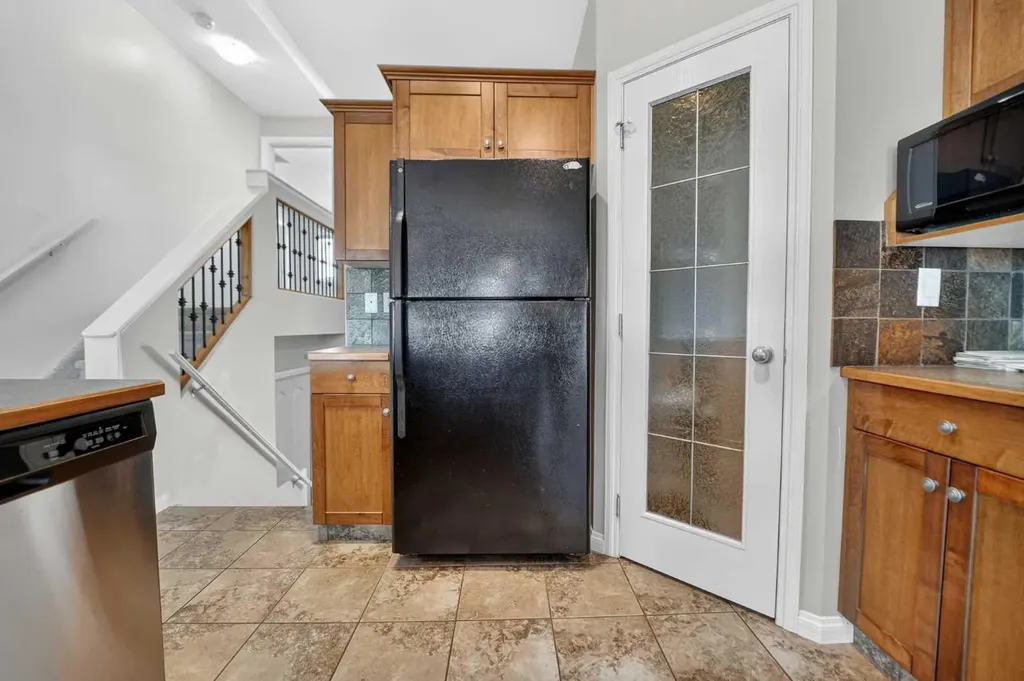 234 Keystone Lane W Lethbridge AB T1J 2R2