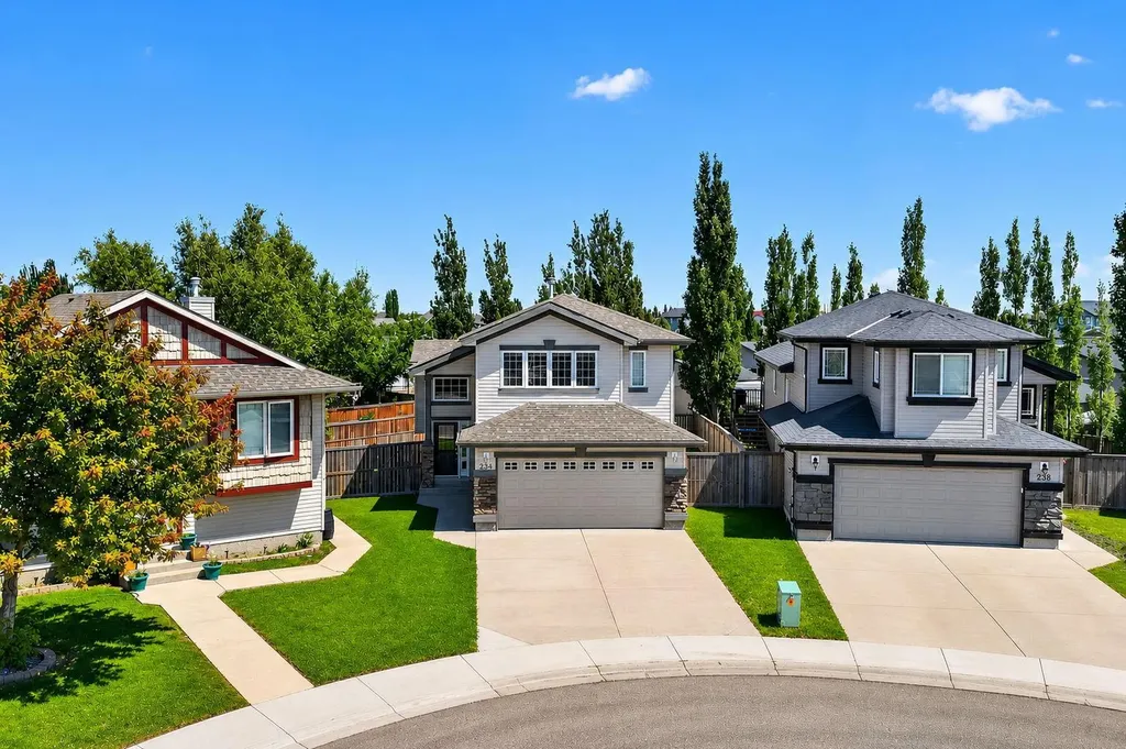 234 Keystone Lane W Lethbridge AB T1J 2R2