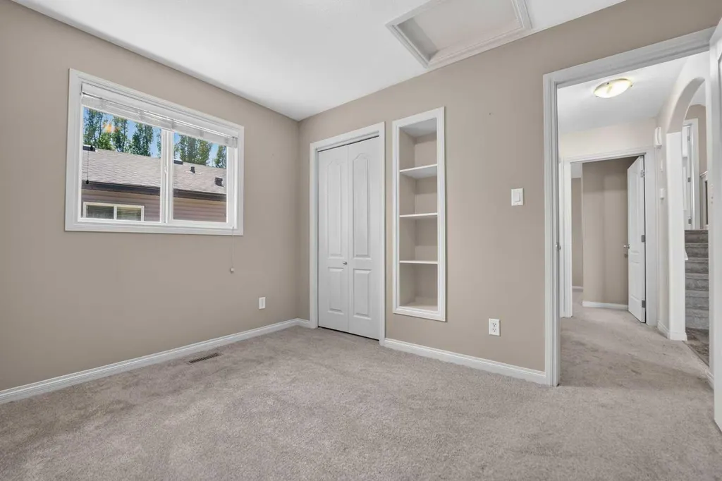 234 Keystone Lane W Lethbridge AB T1J 2R2