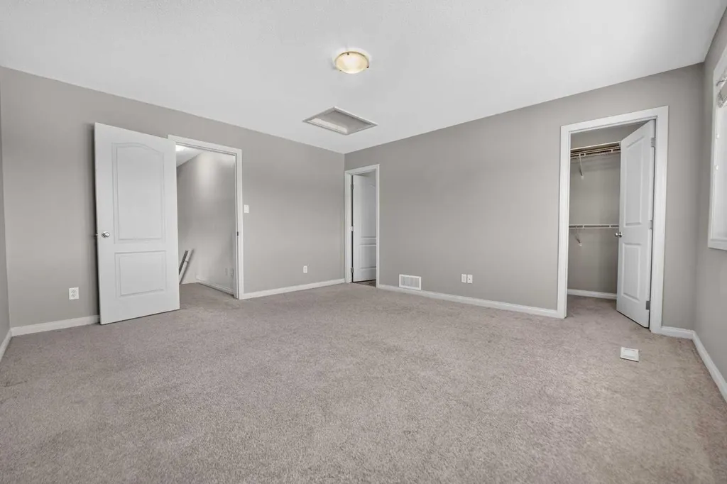 234 Keystone Lane W Lethbridge AB T1J 2R2