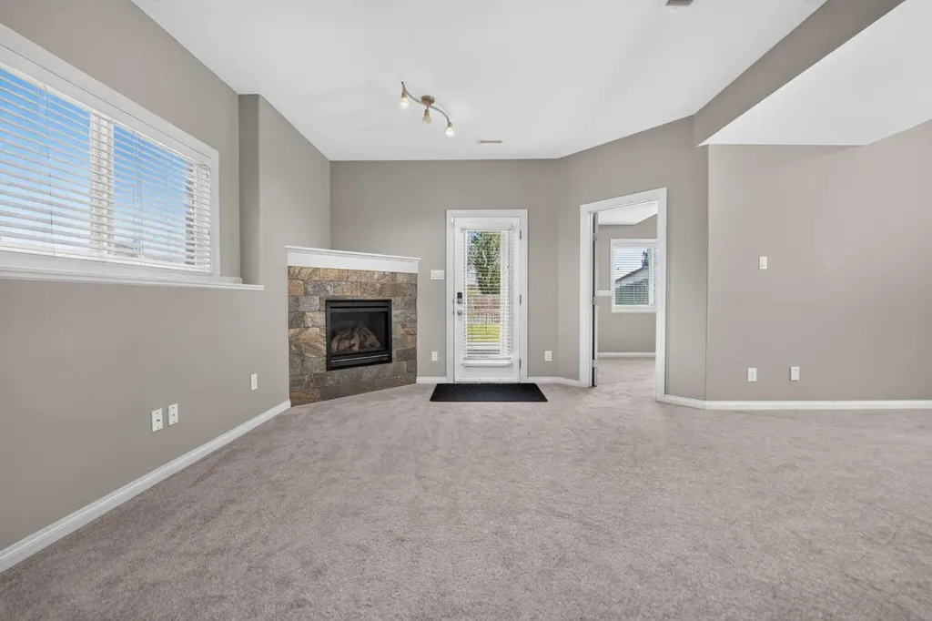 234 Keystone Lane W Lethbridge AB T1J 2R2