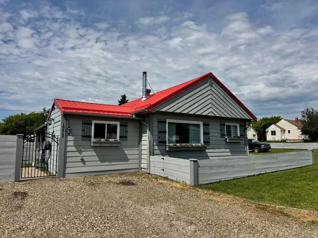 10612 111 Street Fairview AB T0h 1L0