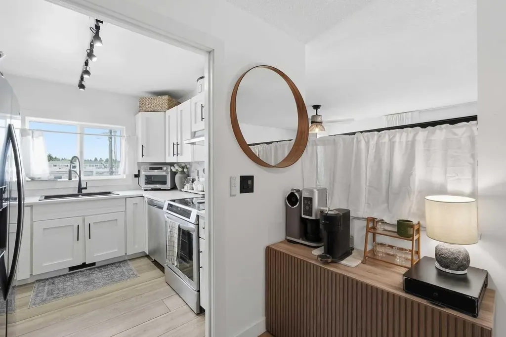 335 Garry Crescent NE Calgary AB T2K 5X1