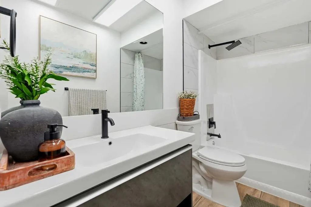 335 Garry Crescent NE Calgary AB T2K 5X1