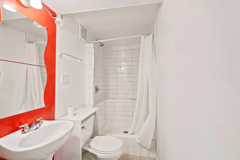 820 Canford Crescent SW Calgary AB T2W 1L2