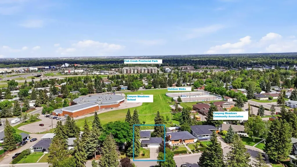 820 Canford Crescent SW Calgary AB T2W 1L2