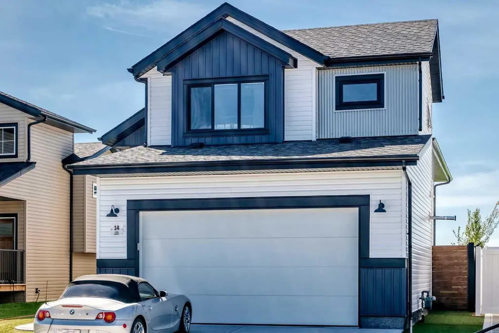 14 Ian Way Sylvan Lake AB T4S 0W5
