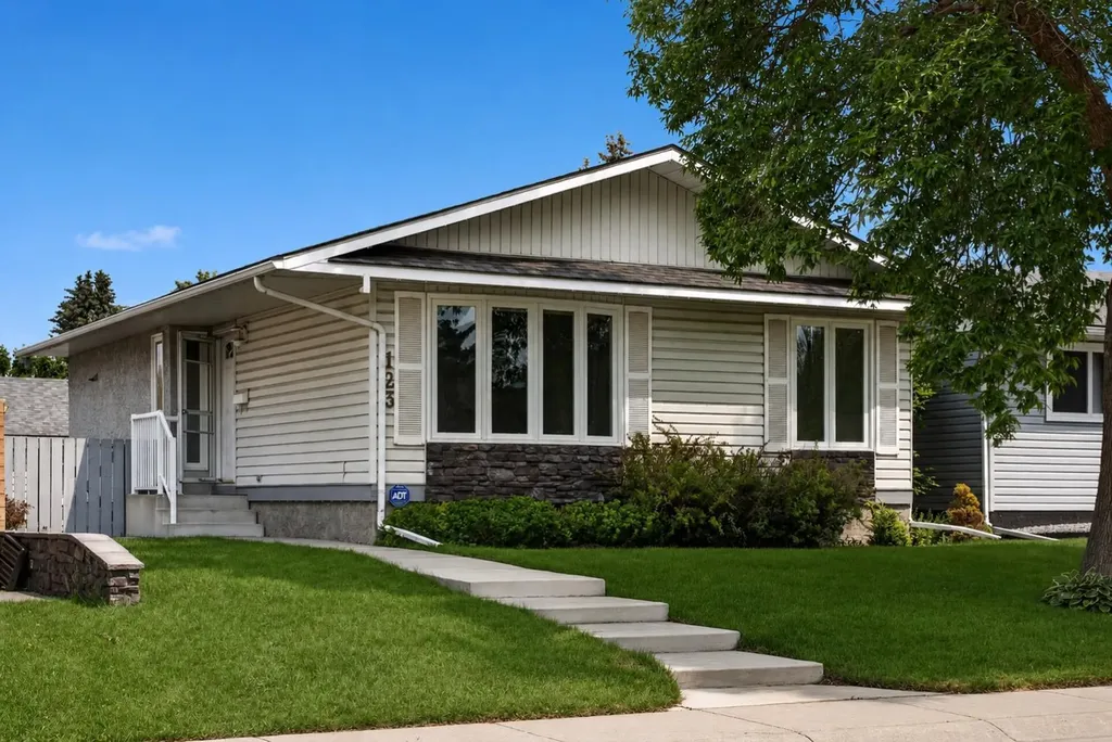 123 Templewood Road NE Calgary AB T1Y 4B1