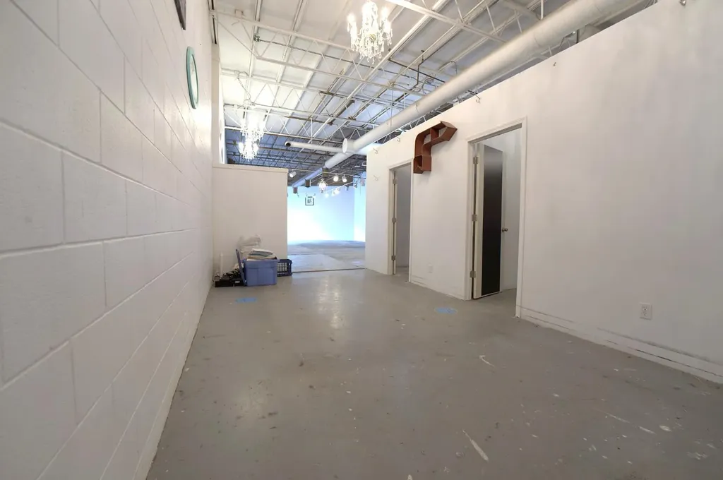 2100 4 Street SW Calgary AB T2S 1W7