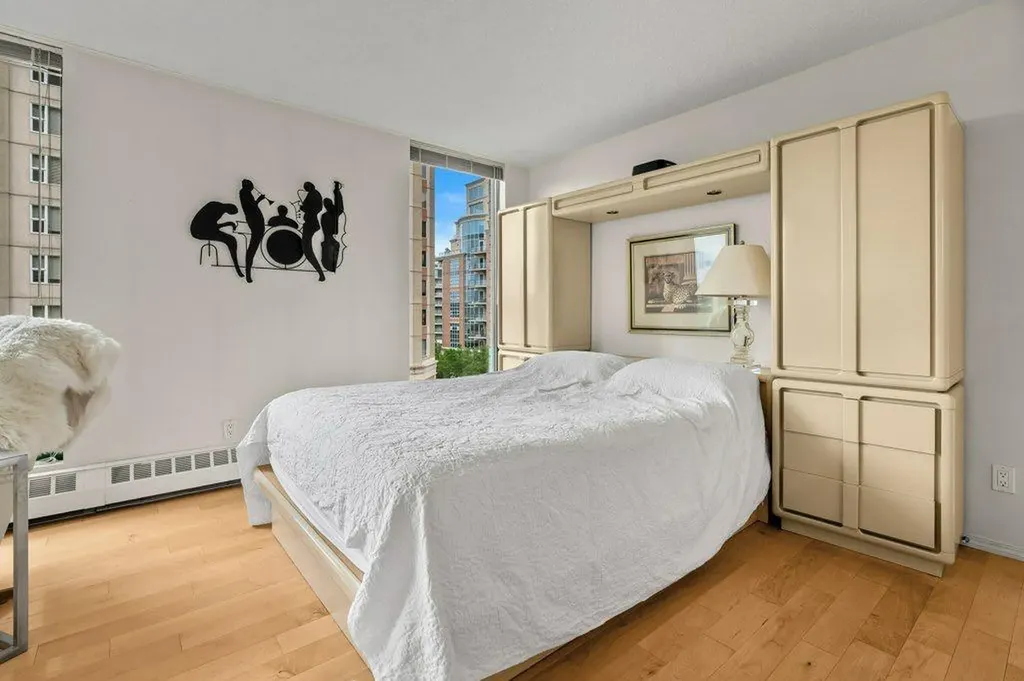 801 2 Avenue SW Calgary AB T2P 4Z9