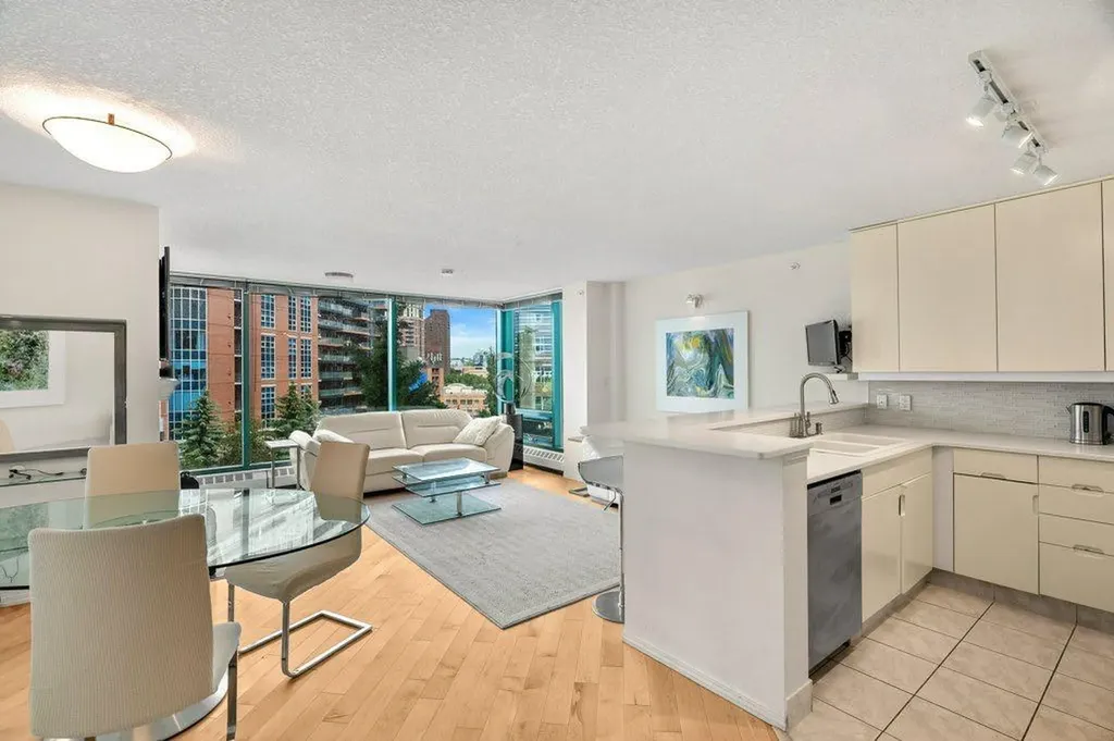 801 2 Avenue SW Calgary AB T2P 4Z9