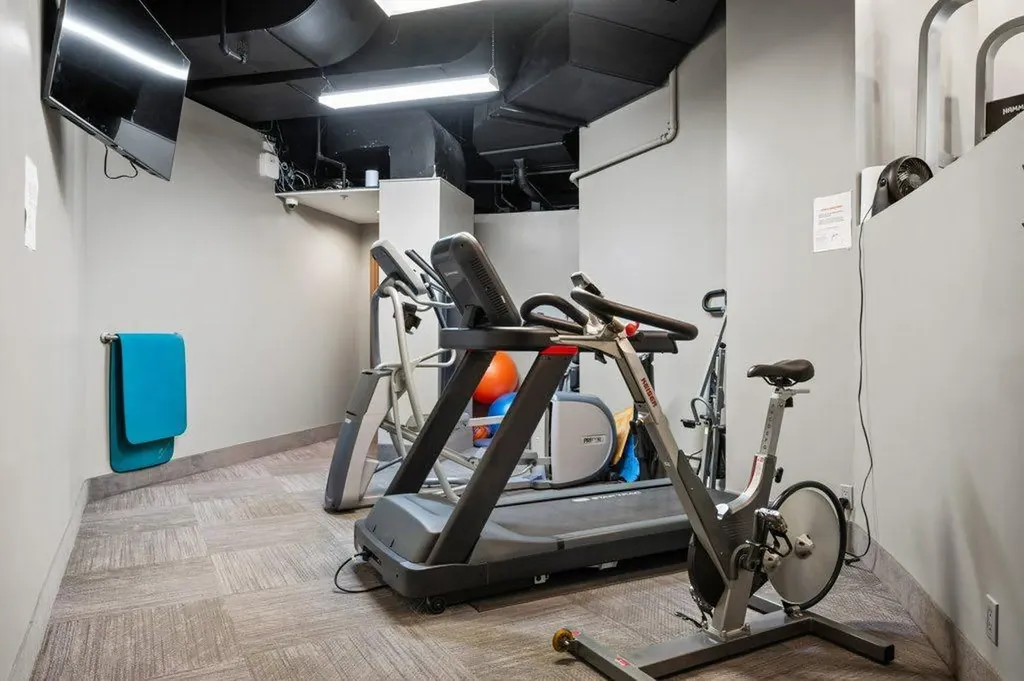 801 2 Avenue SW Calgary AB T2P 4Z9