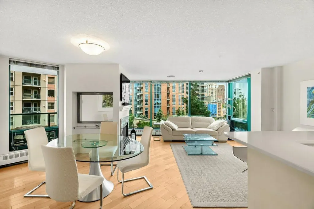 801 2 Avenue SW Calgary AB T2P 4Z9
