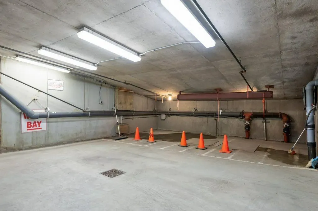 801 2 Avenue SW Calgary AB T2P 4Z9