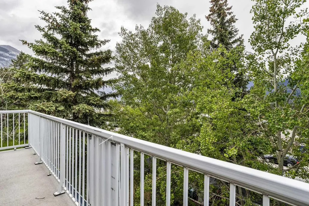 200 Glacier Drive Canmore AB T1W1K6