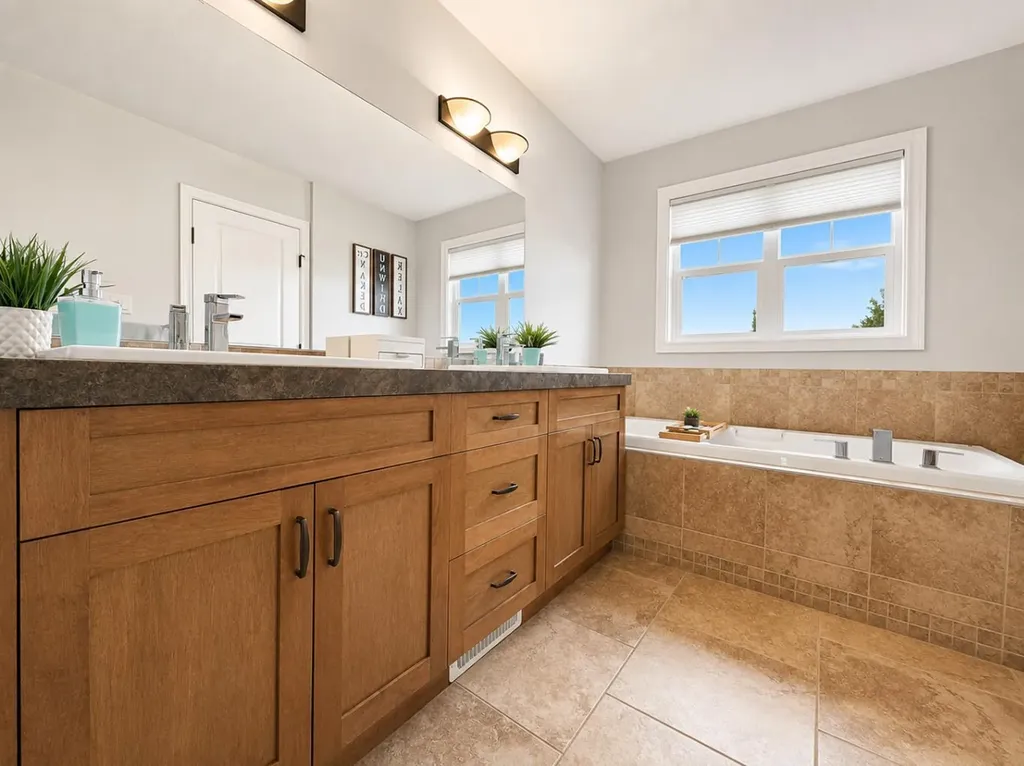8861 74 Avenue Grande Prairie AB T8X 0H6